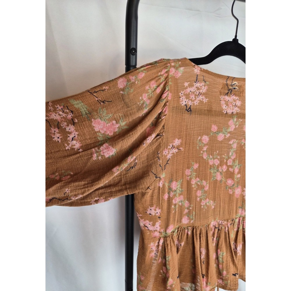 Urban Outfitters Gauzy Crop Top 3/4 Cinch Sleeves Front Tie Burnt Orange Floral - Picture 4 of 4
